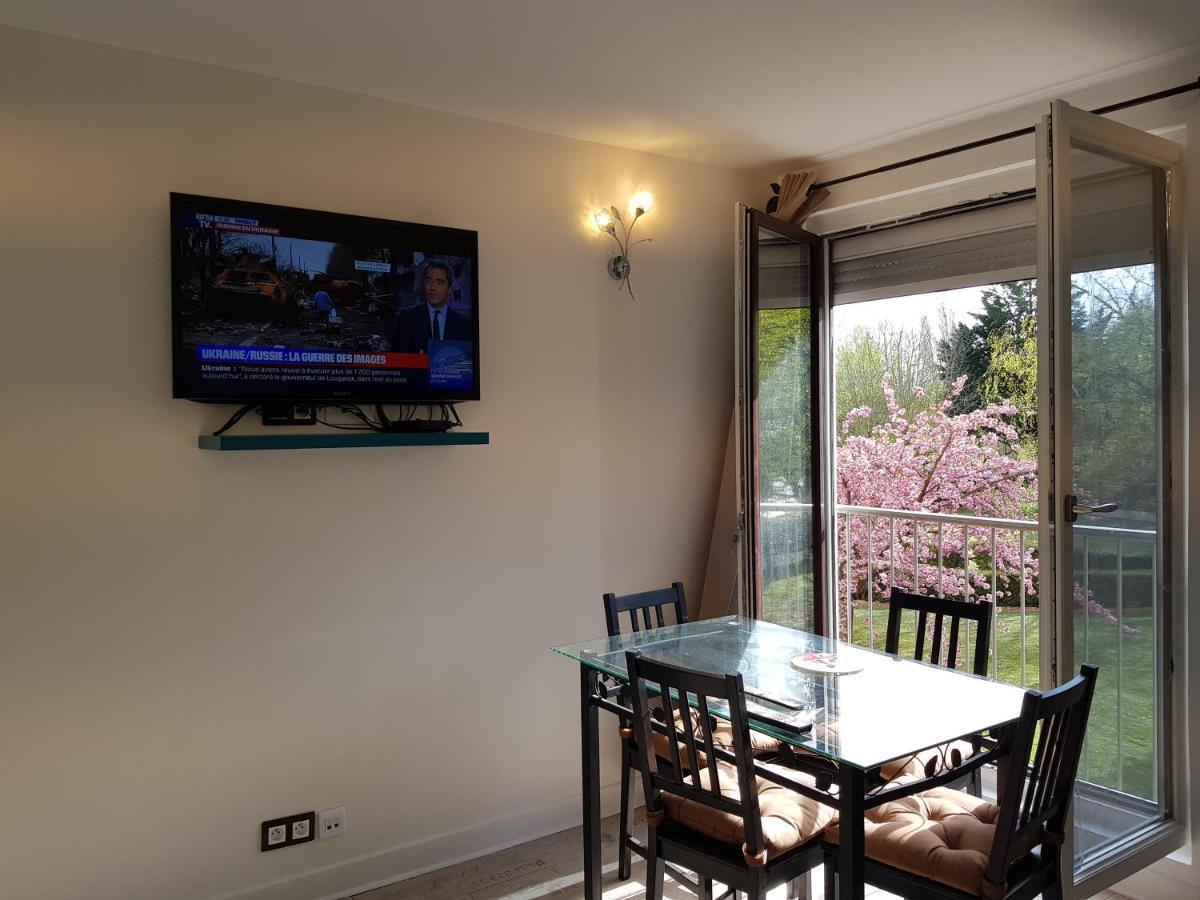 Chez Lisa & Olivier 40 Min 15 Min Paris Orly Airport Athis-Mons
