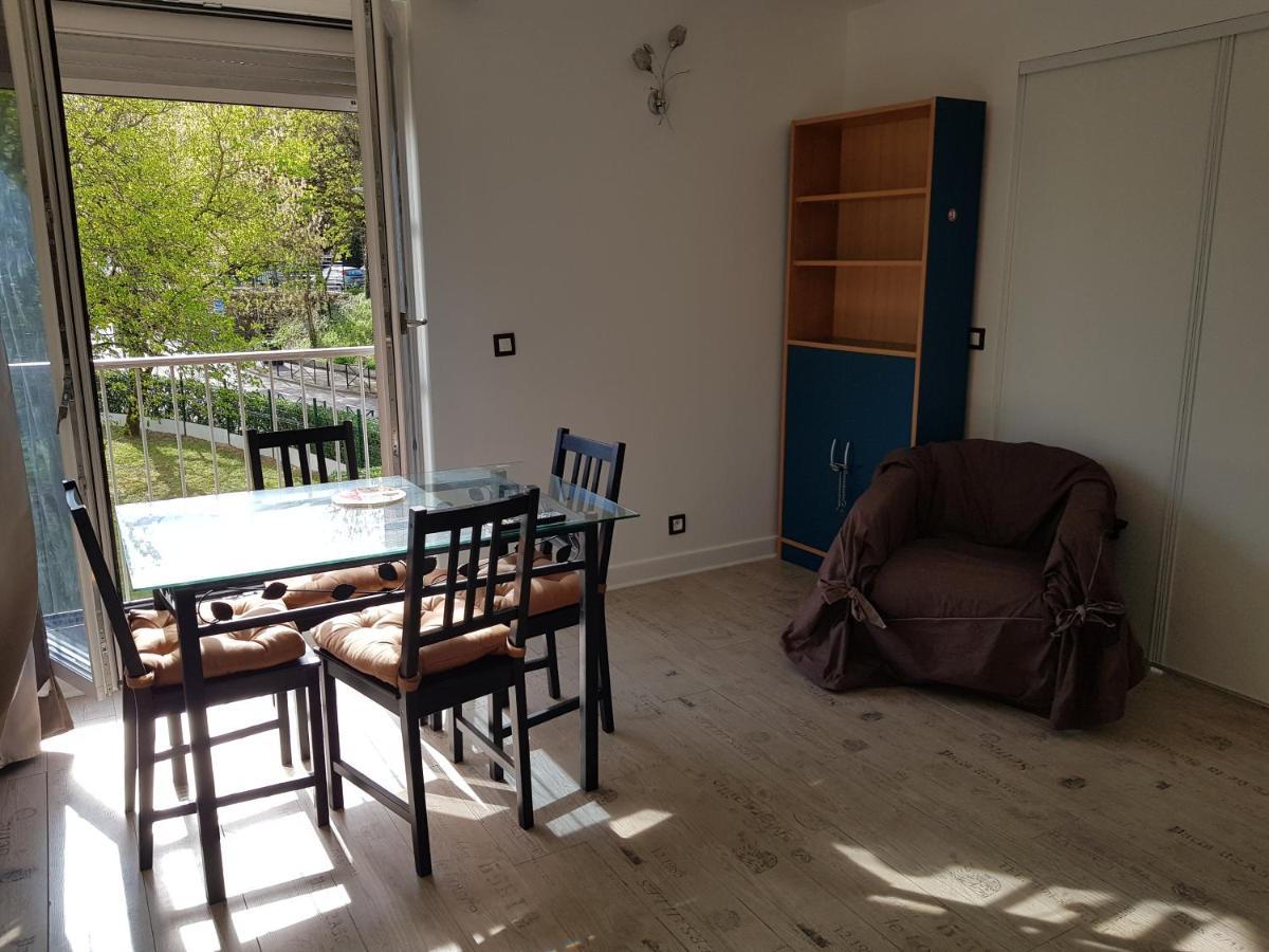 Chez Lisa & Olivier 40 Min 15 Min Paris Orly Airport Athis-Mons